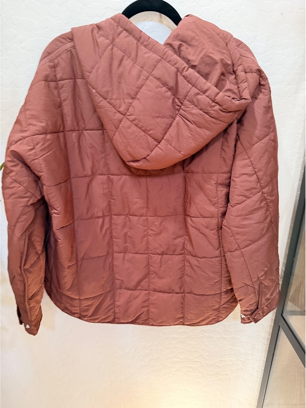 NWT Women’s quilted puffer jacket - Picture 4 of 5